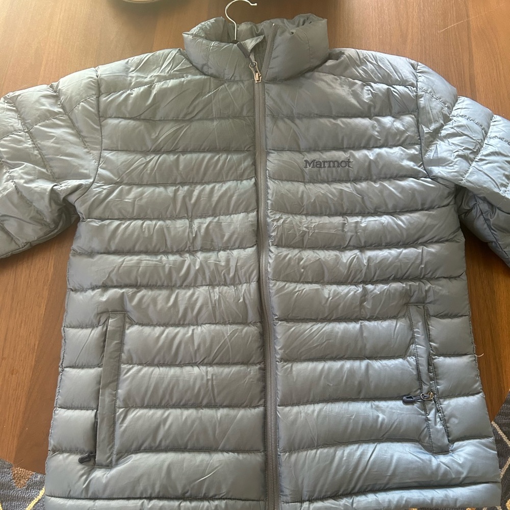 Marmot 700 fill down jacket men’s medium excellent stylish warm